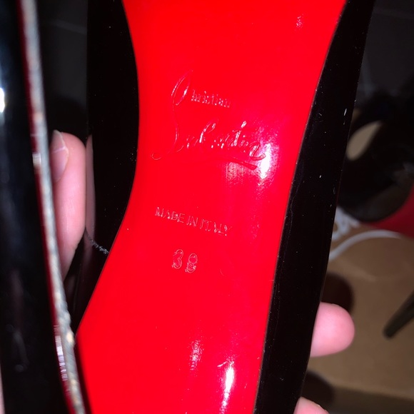 Christian Louboutin Hot Chick - Picture 2 of 8